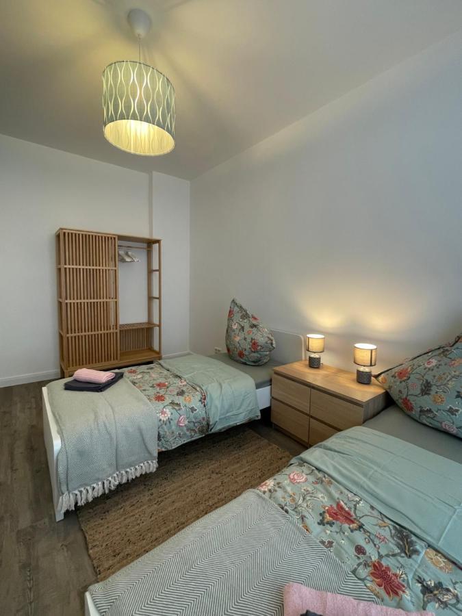 Boutique Hotel Pension Luisengruen Kueche 1Gbs Wlan Netflix Disney Magentatv Chemnitz Eksteriør billede