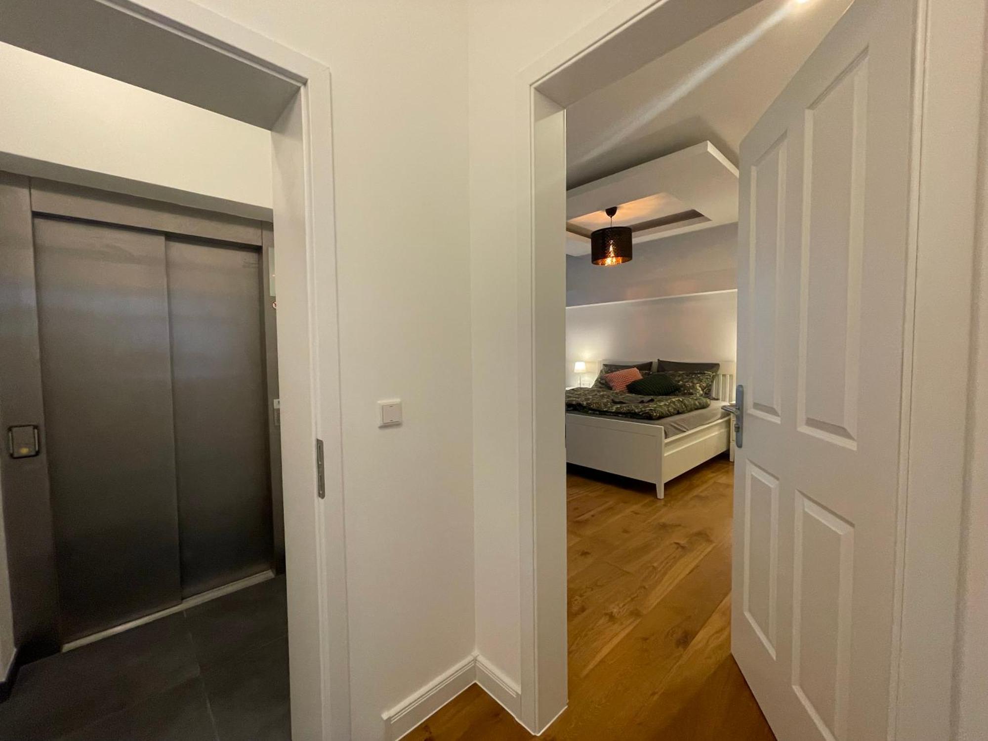 Boutique Hotel Pension Luisengruen Kueche 1Gbs Wlan Netflix Disney Magentatv Chemnitz Eksteriør billede