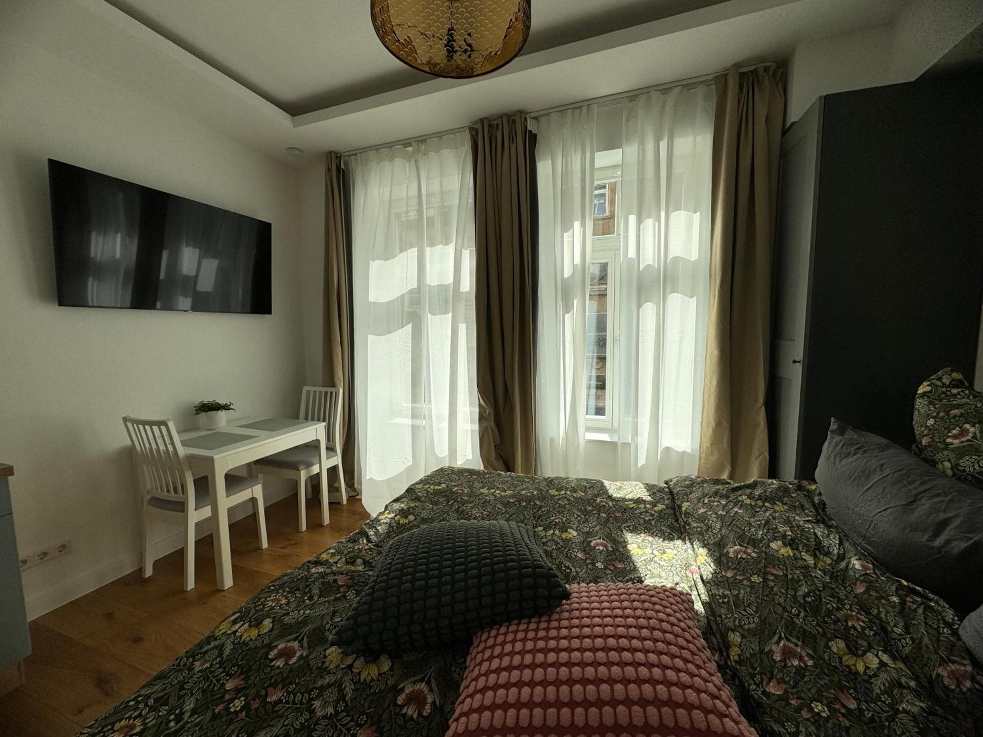 Boutique Hotel Pension Luisengruen Kueche 1Gbs Wlan Netflix Disney Magentatv Chemnitz Eksteriør billede